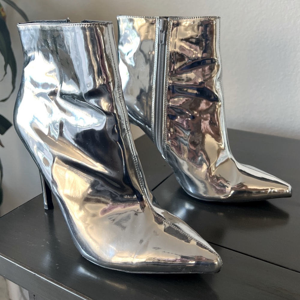 Wild Diva silver booties